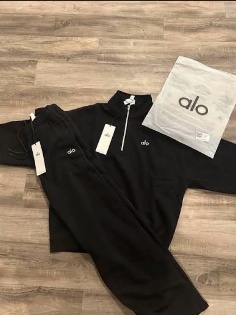 ALO Yoga Men’s Black Full Set